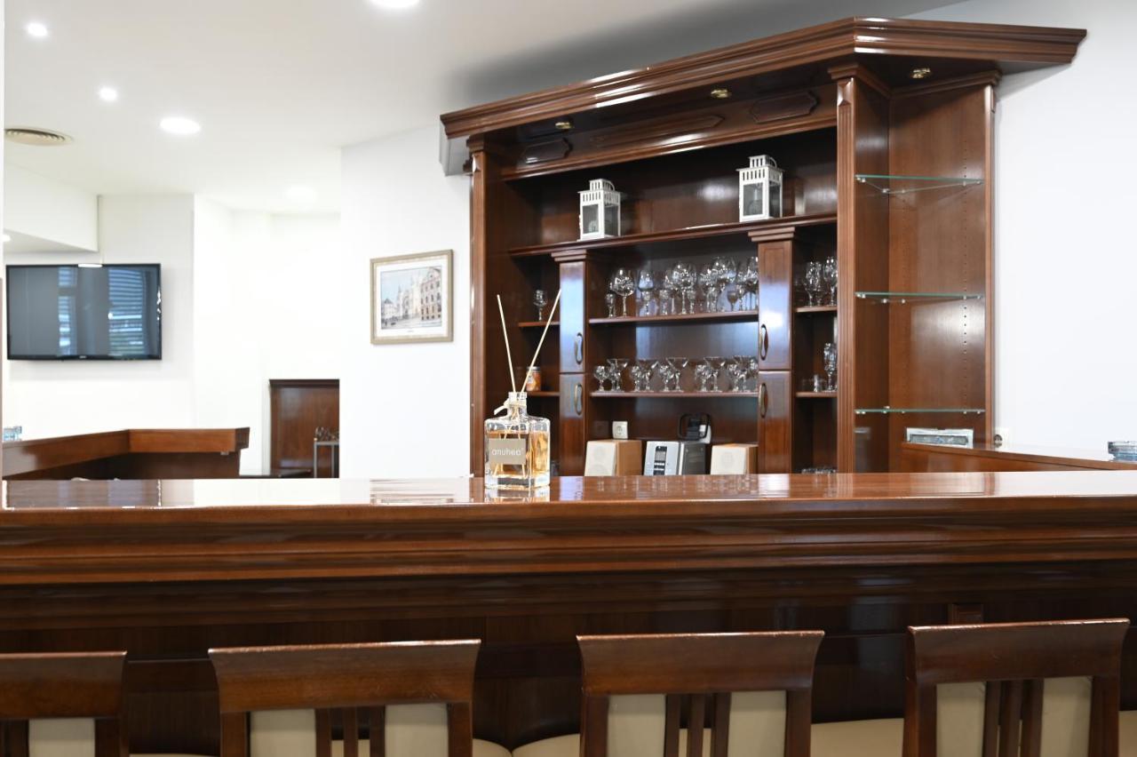 Hotel "Jkc Banja Luka" Eksteriør bilde