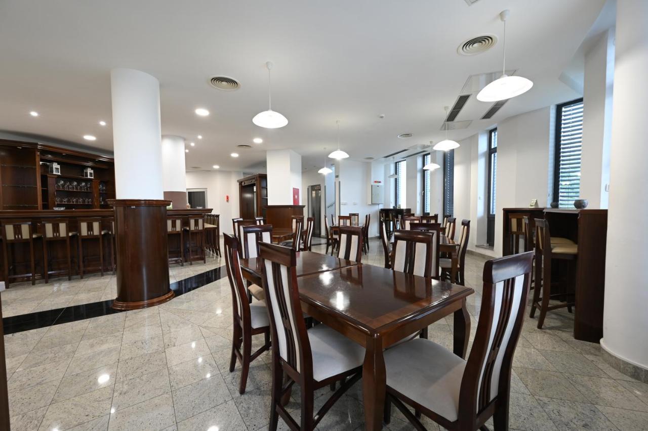 Hotel "Jkc Banja Luka" Eksteriør bilde