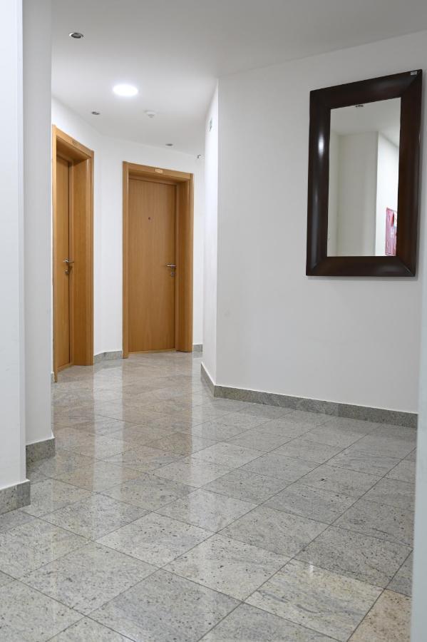 Hotel "Jkc Banja Luka" Eksteriør bilde