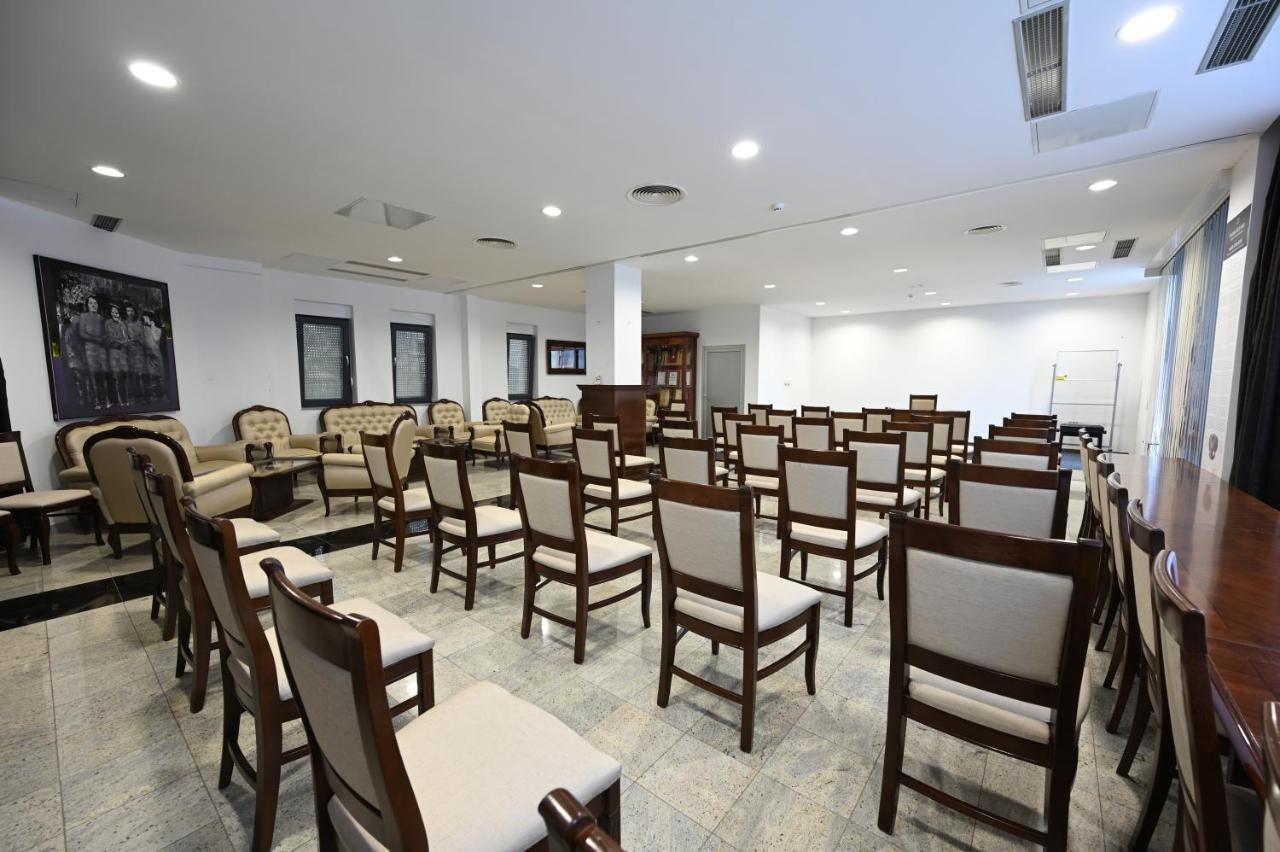 Hotel "Jkc Banja Luka" Eksteriør bilde